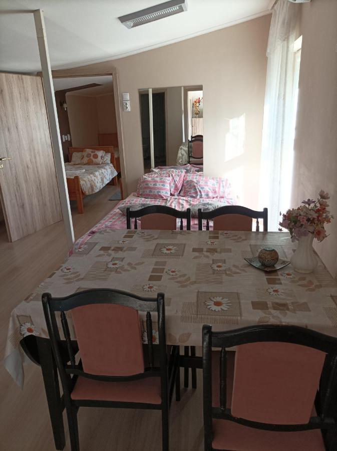 Csilla Apartman Balogunyom 外观 照片